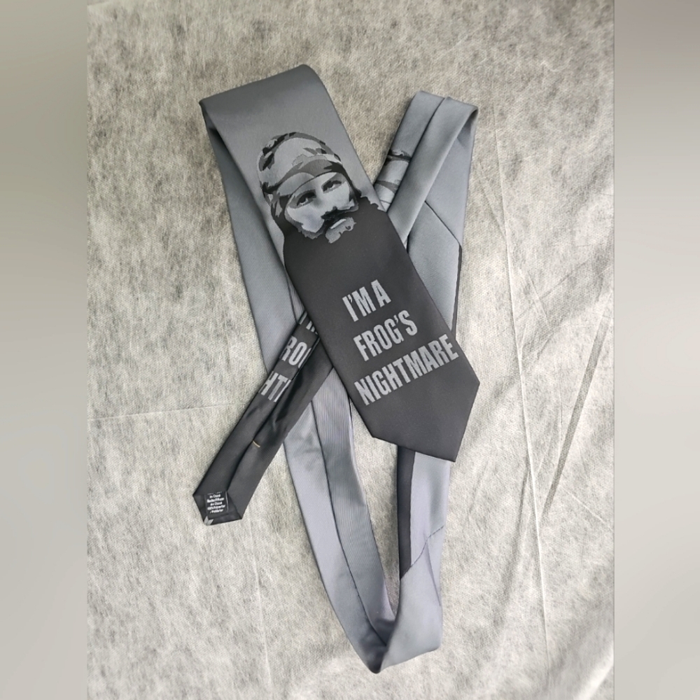 Duck Dynasty I'M A FROGS NIGHTMARE Mens Neck Tie Black/Gray New